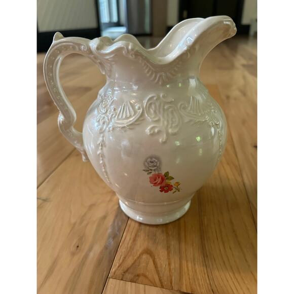 Vintage Arners Pitcher Ceramic White & Roses 7” EXCELLENT CONDITION - Picture 1 of 8